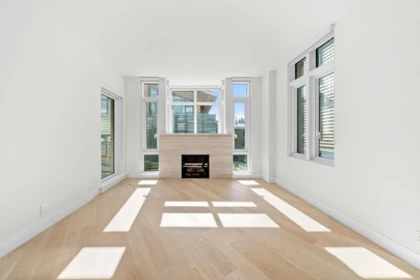 404 6699 Nelson Avenue, West Vancouver, BC