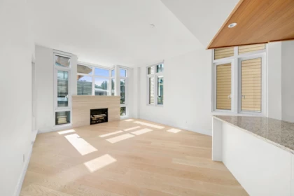 404 6699 Nelson Avenue, West Vancouver, BC