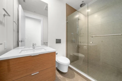 Powder Room Photo of 404 6699 Nelson Avenue, West Vancouver, BC