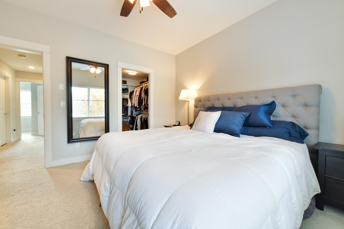 Bedroom 4 Photo of 17 3303 Rosemary Heights Crescent, Surrey, BC