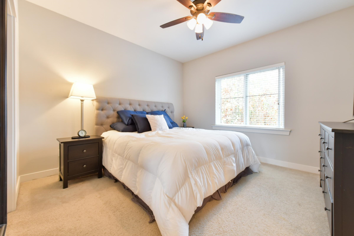 Primary Bathroom Photo of 17 3303 Rosemary Heights Crescent, Surrey, BC