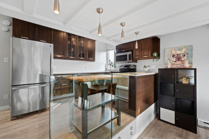 201 341 Mahon Avenue, North Vancouver, BC