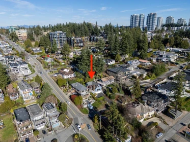 Garden / Landscaping Photo of 14815 Hardie Avenue, White Rock, BC