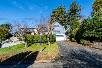 14815 Hardie Avenue, White Rock, BC, White Rock — Single Family Residence for sale