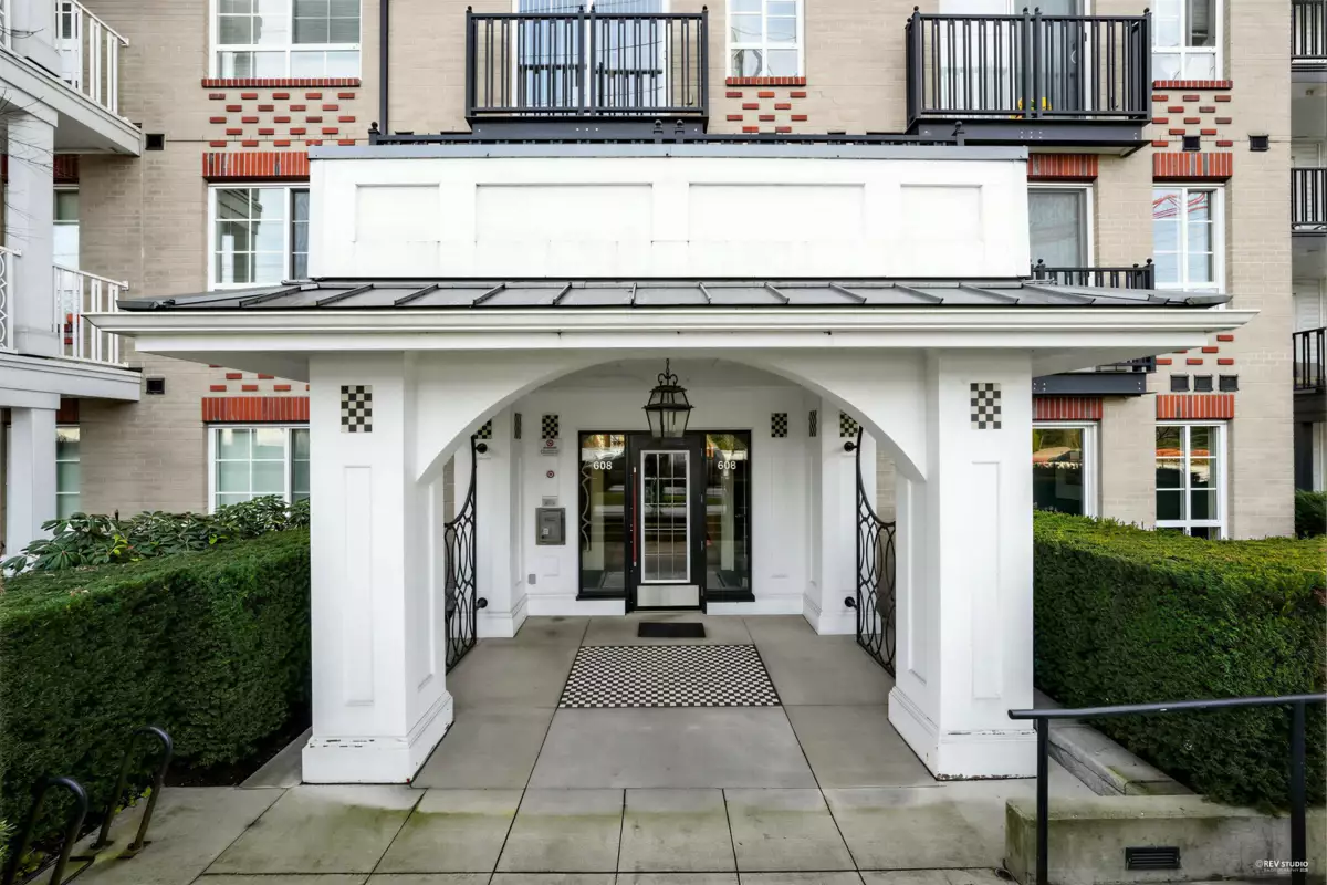 Hallway Photo of 208 608 Como Lake Avenue, Coquitlam, BC