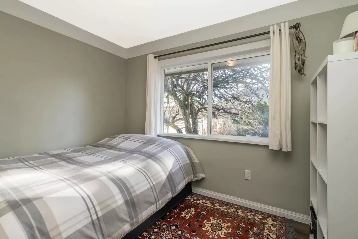 Bedroom 4 Photo of 14780 32 Avenue, Surrey, BC