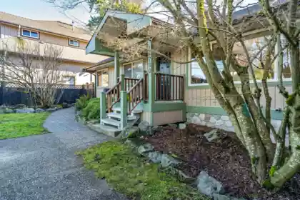 14780 32 Avenue, Surrey, BC, Surrey — Single Family Residence for sale
