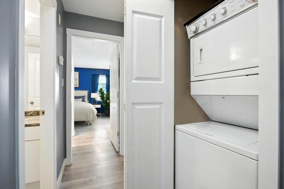 Basement Recreation Room Photo of 404 225 Newport Drive, Port Moody, BC