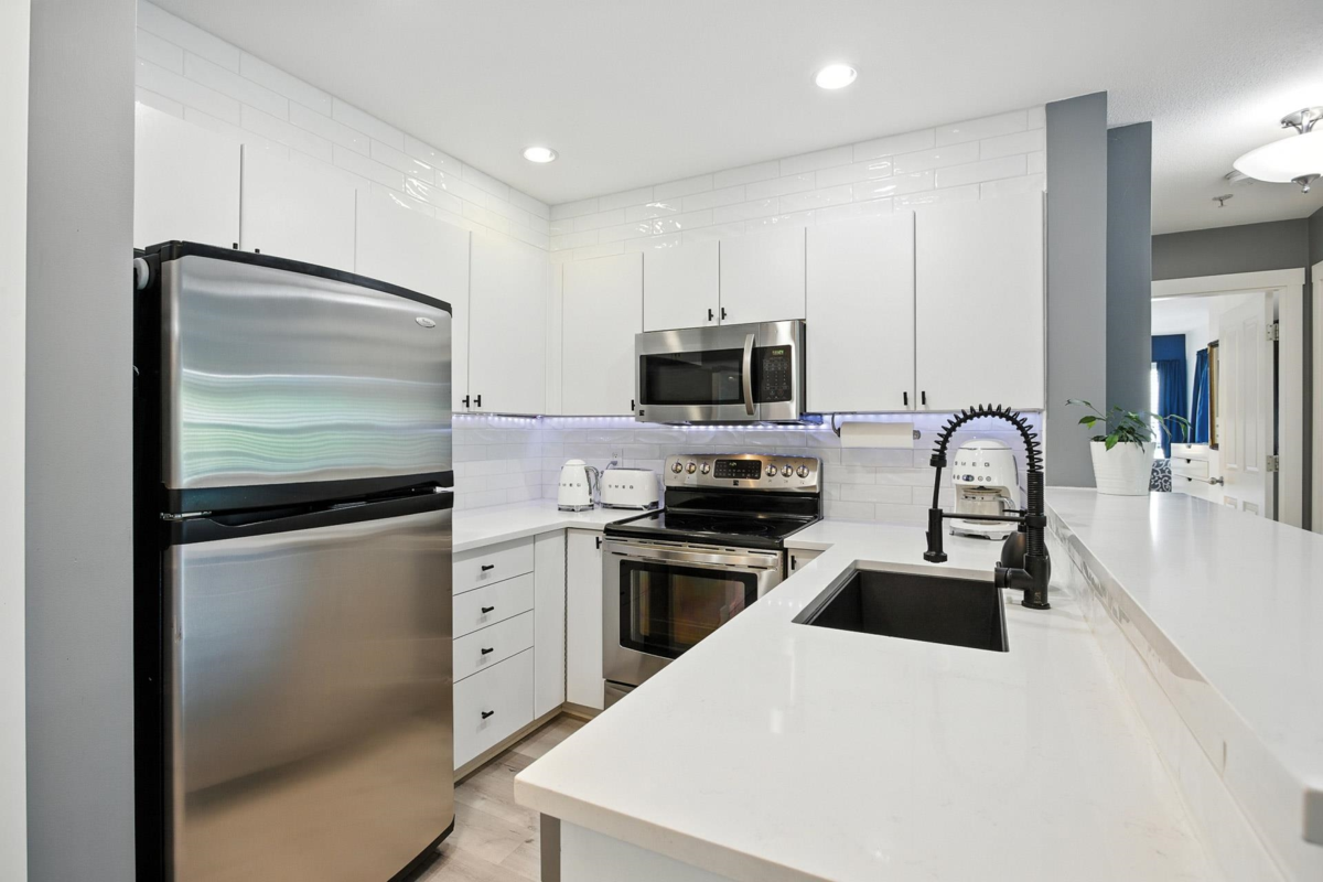 Primary Bedroom Photo of 404 225 Newport Drive, Port Moody, BC