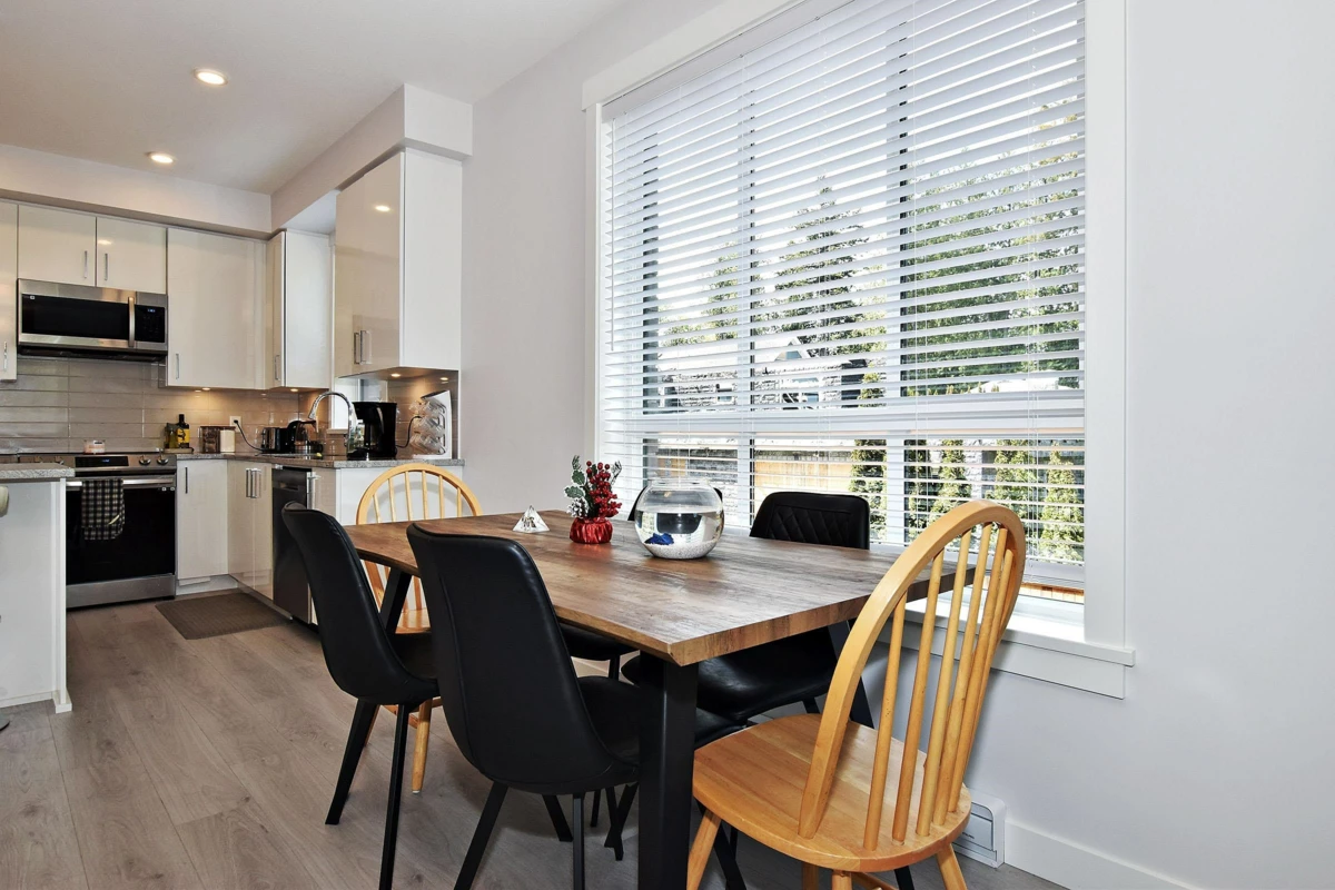 Dining Area Photo of 217 32690 14 Avenue, Mission, BC