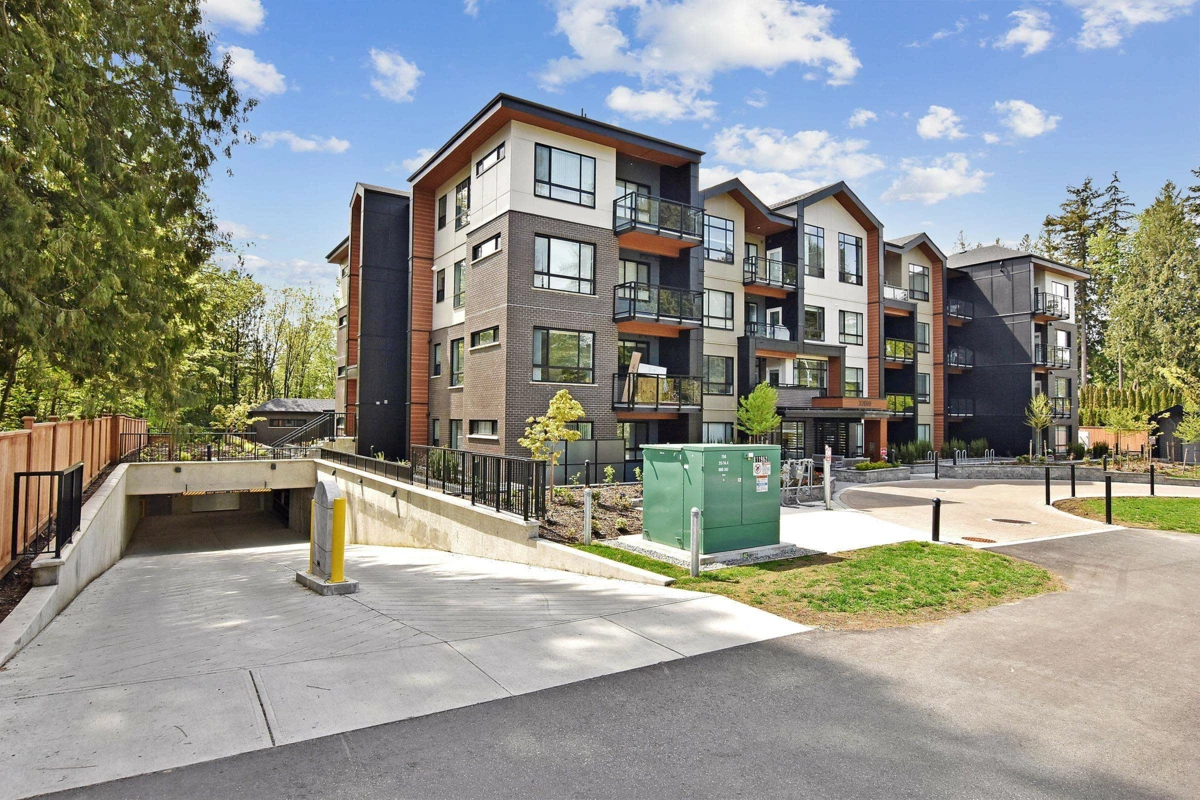 Exterior Front Photo of 217 32690 14 Avenue, Mission, BC
