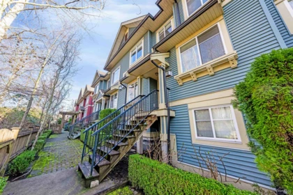 31 6635 192 Street, Surrey, BC, Surrey — Townhouse for sale