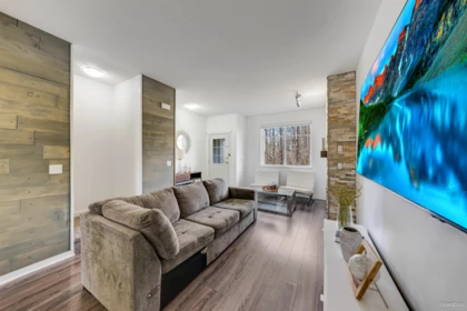 Kitchen Photo of 31 6635 192 Street, Surrey, BC