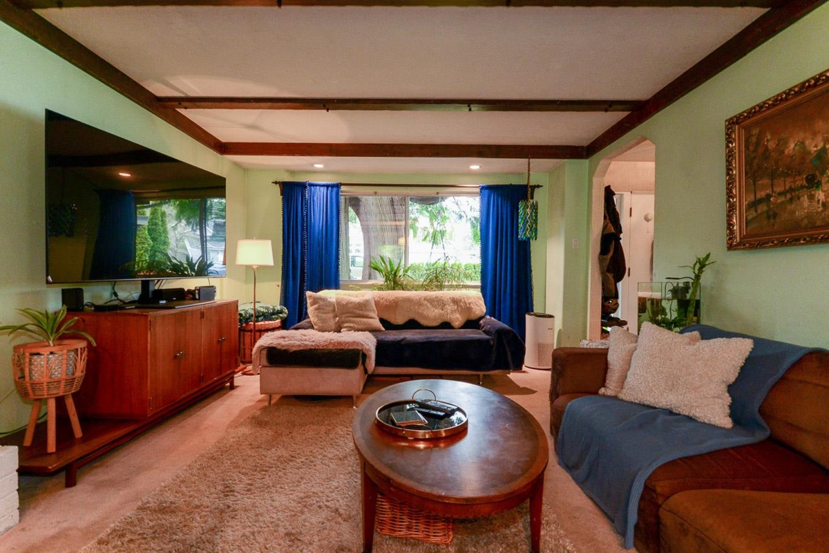 Pantry Photo of 1733 Ross Road, North Vancouver, BC