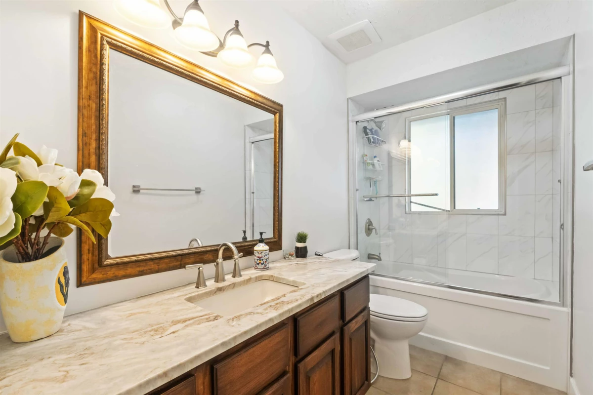 Bedroom 3 Photo of 34869 Everett Drive, Abbotsford, BC