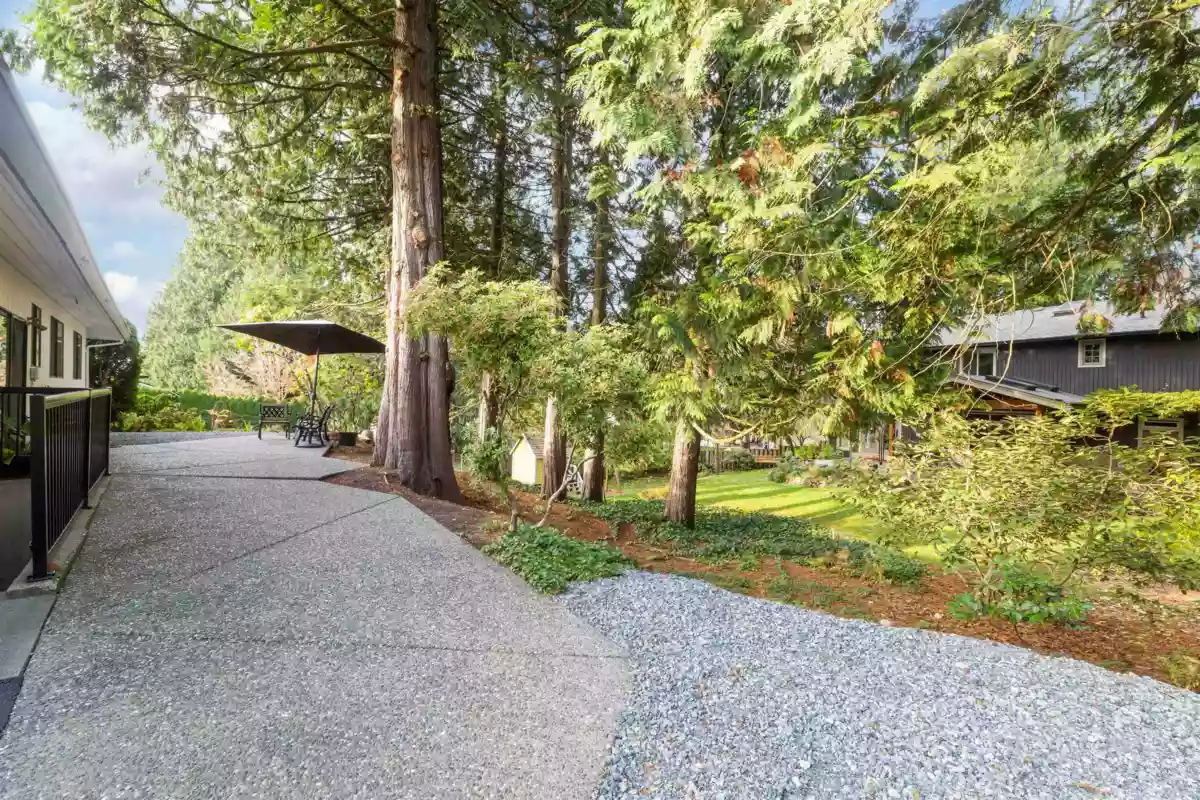 Garden / Landscaping Photo of 34869 Everett Drive, Abbotsford, BC