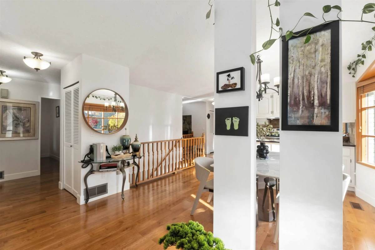 Primary Bathroom Photo of 34869 Everett Drive, Abbotsford, BC