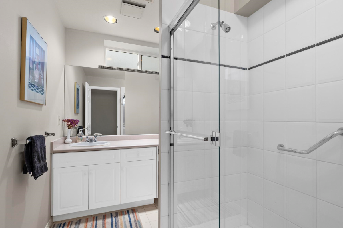 Swimming Pool Photo of 34656 Dann Avenue, Mission, BC