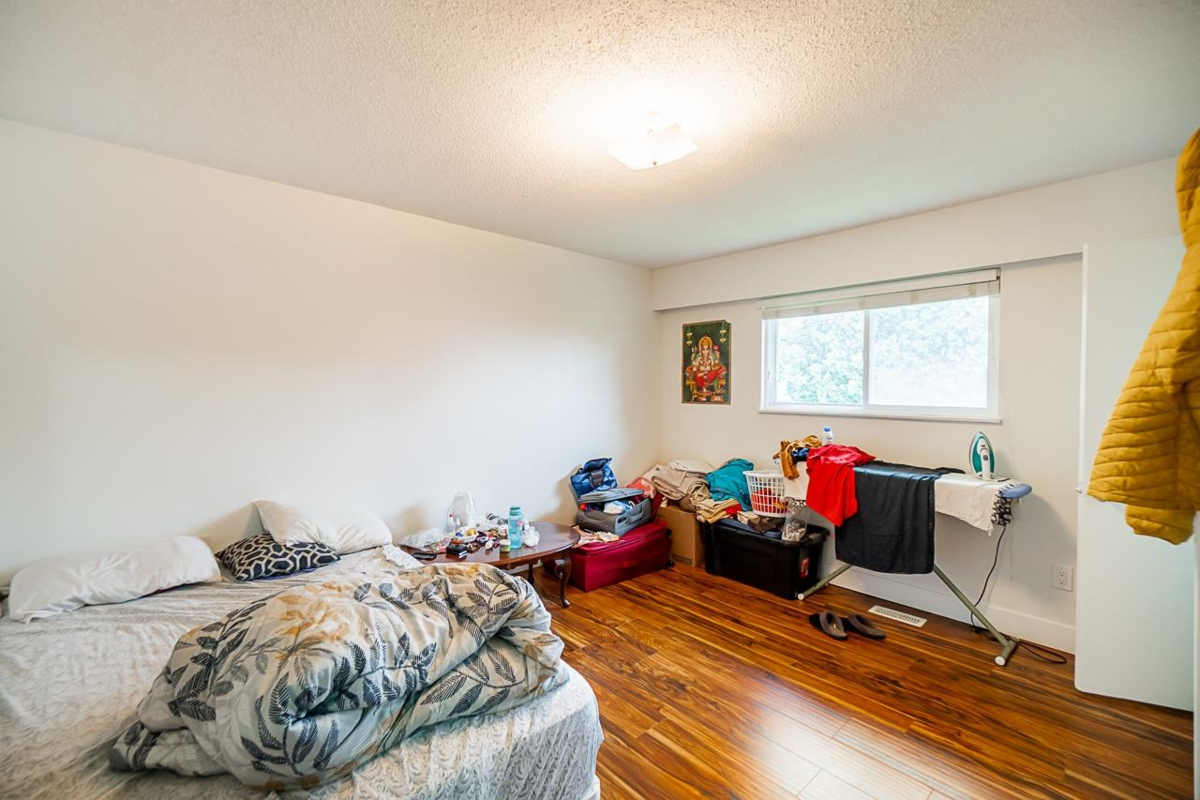 Guest Bathroom Photo of 11892 Gilmour Crescent, Delta, BC