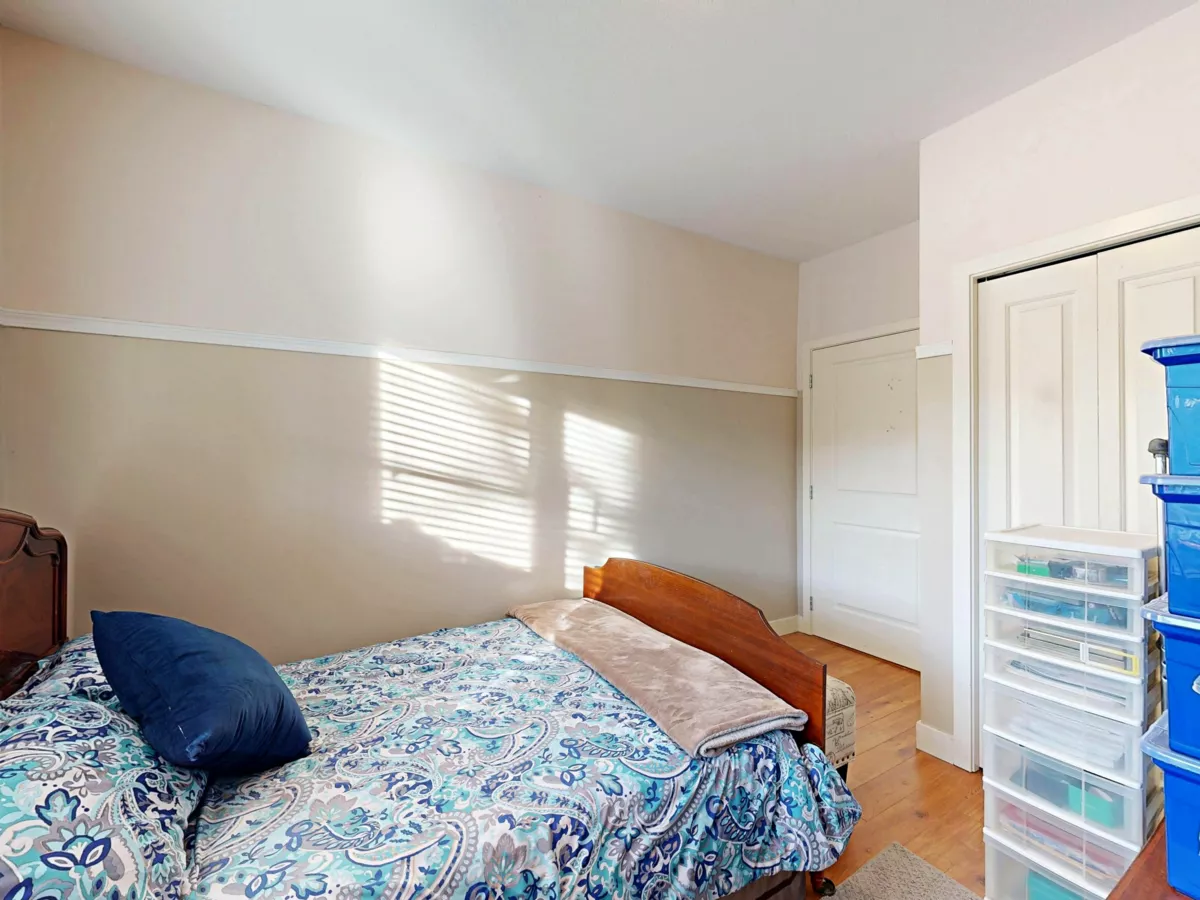 Hallway Photo of 207 1375 View Crescent, Delta, BC