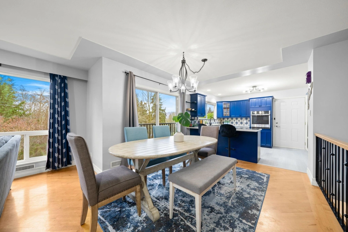 Dining Area Photo of 4174 Dollarton Highway, North Vancouver, BC