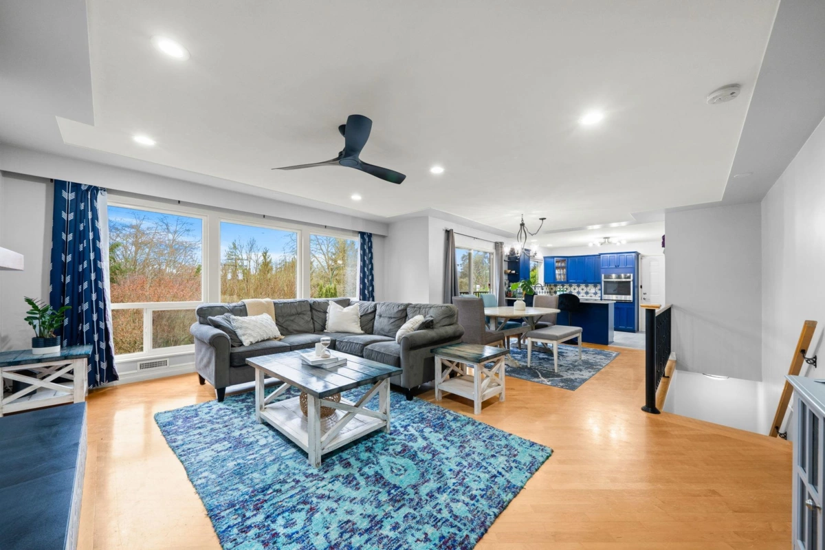 Family Room Photo of 4174 Dollarton Highway, North Vancouver, BC