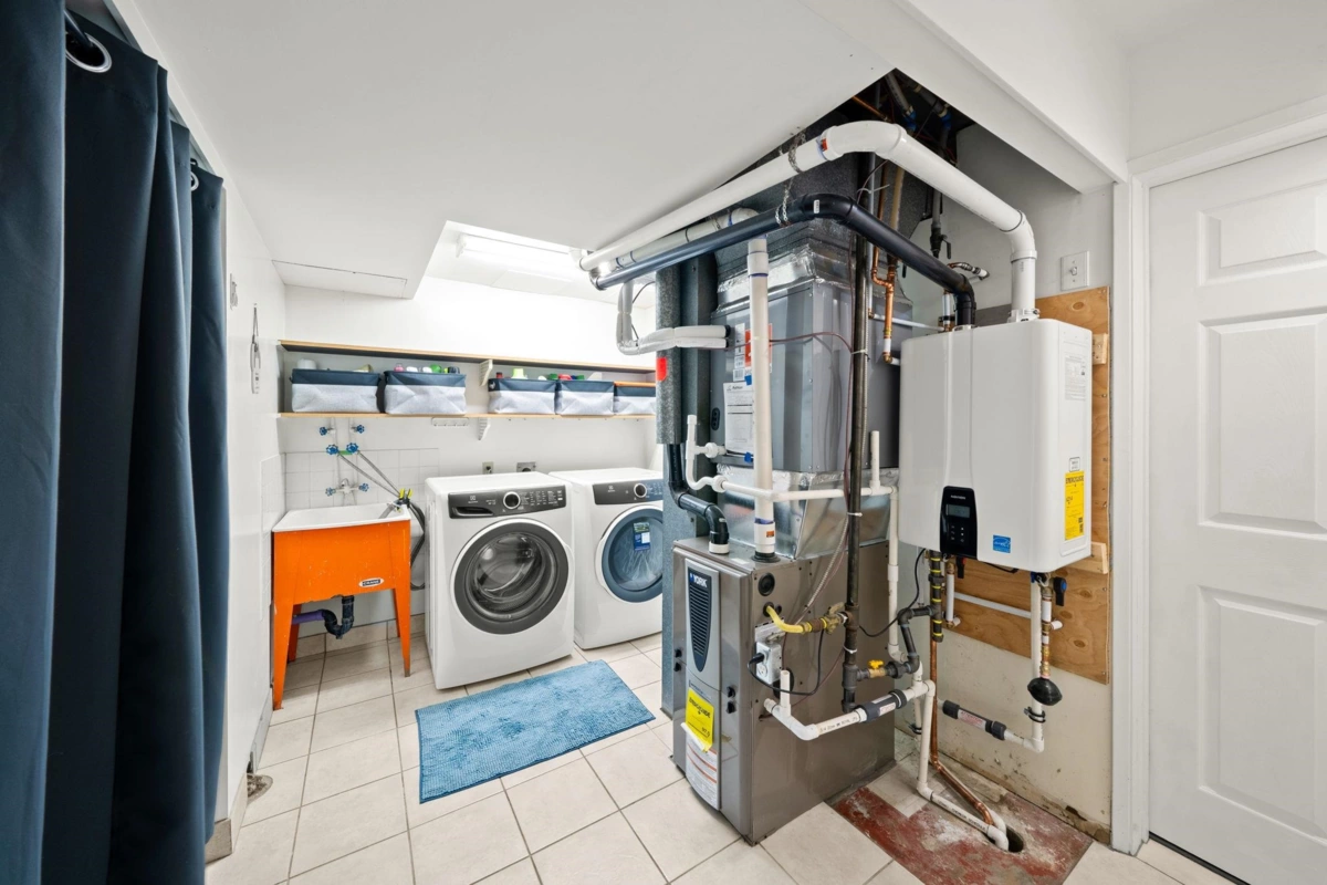 Outdoor Kitchen Photo of 4174 Dollarton Highway, North Vancouver, BC