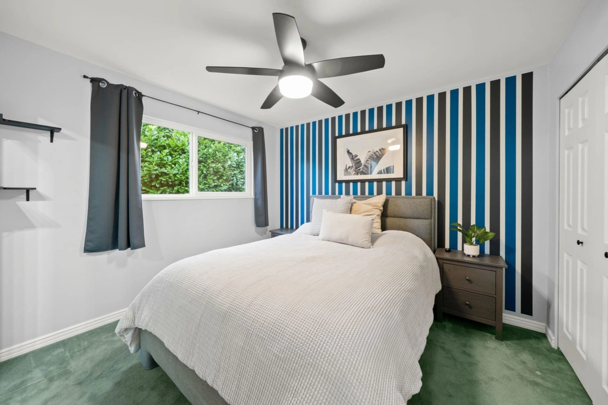 Primary Bedroom Photo of 4174 Dollarton Highway, North Vancouver, BC