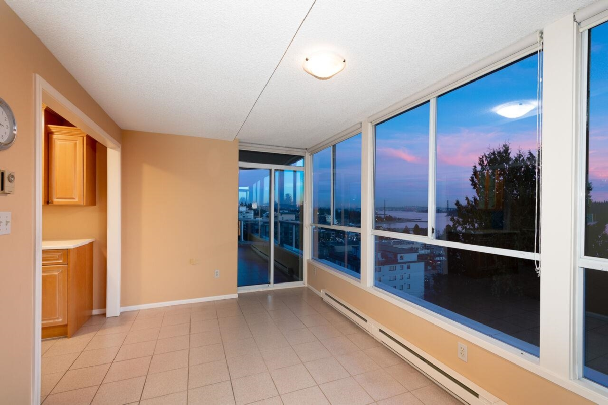 Backyard Photo of 9 1717 Duchess Avenue, West Vancouver, BC