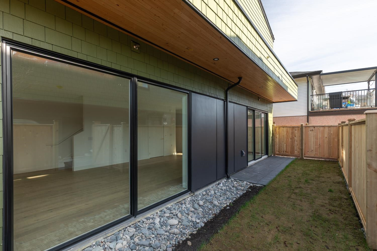 Basement Recreation Room Photo of 462 E 17th Avenue, Vancouver, BC