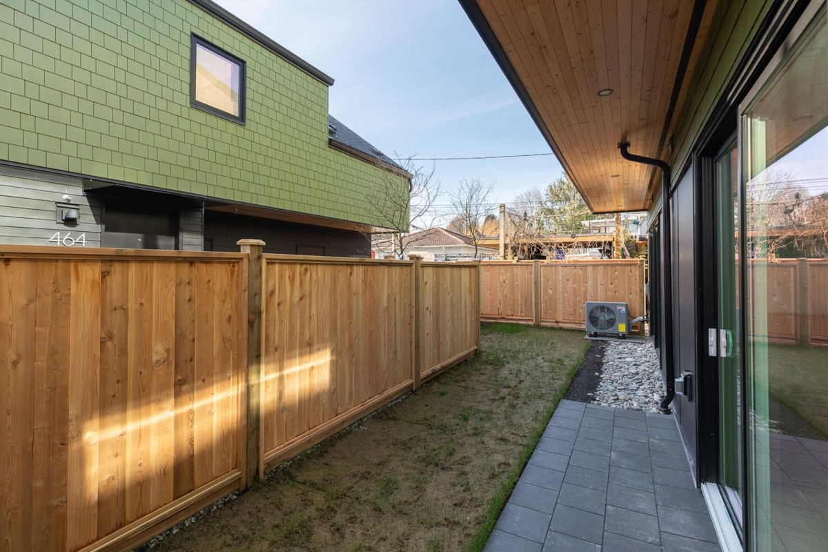 Laundry Room Photo of 462 E 17th Avenue, Vancouver, BC