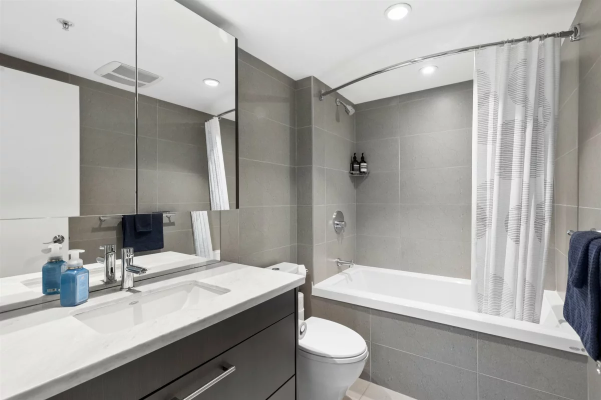 Hot Tub / Spa Photo of 156 W 1st Avenue, Vancouver, BC