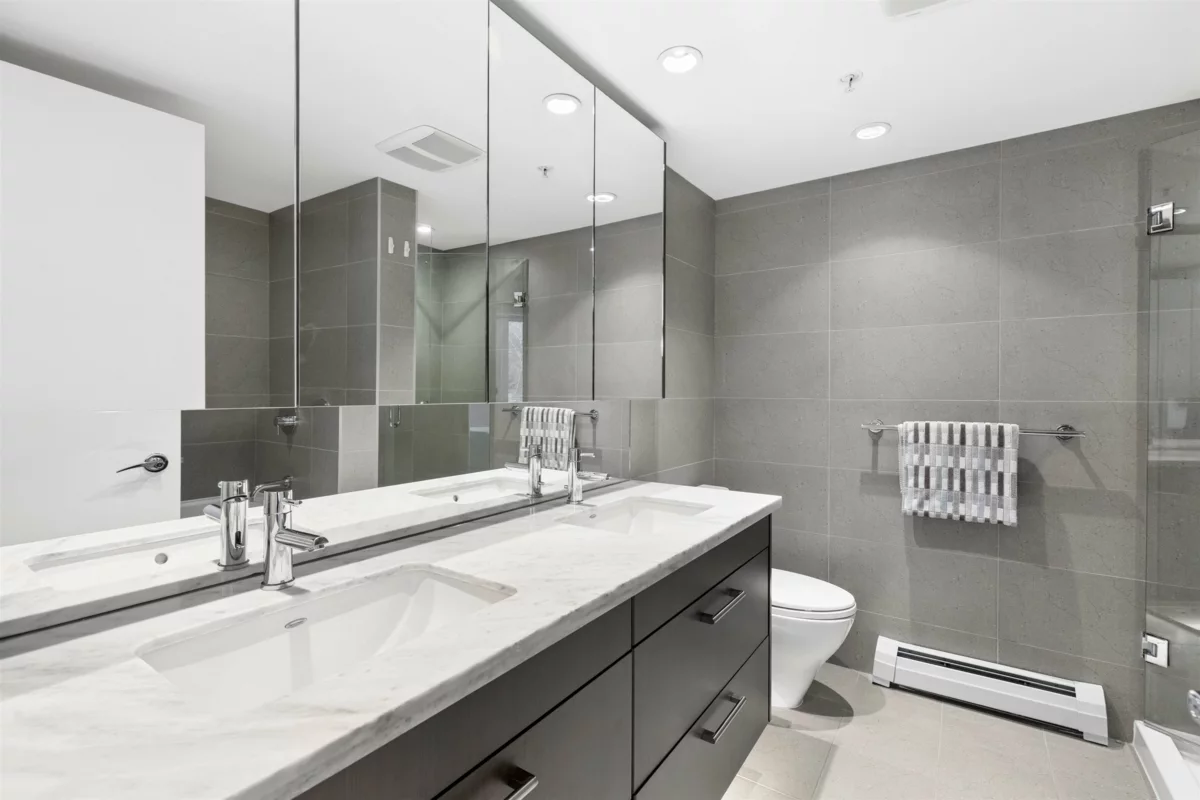 Kitchen Island Photo of 156 W 1st Avenue, Vancouver, BC