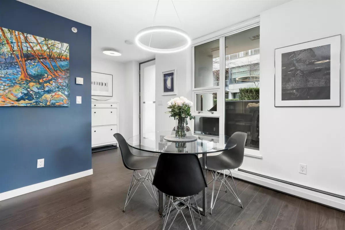 Walk-In Closet Photo of 156 W 1st Avenue, Vancouver, BC