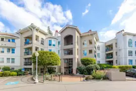 208 3176 Gladwin Road, Abbotsford, BC