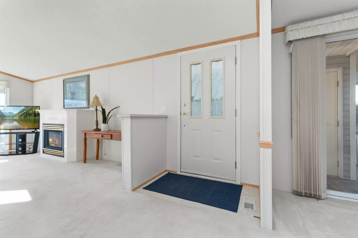 Basement Recreation Room Photo of 8 45918 Knight Road, Chilliwack, BC