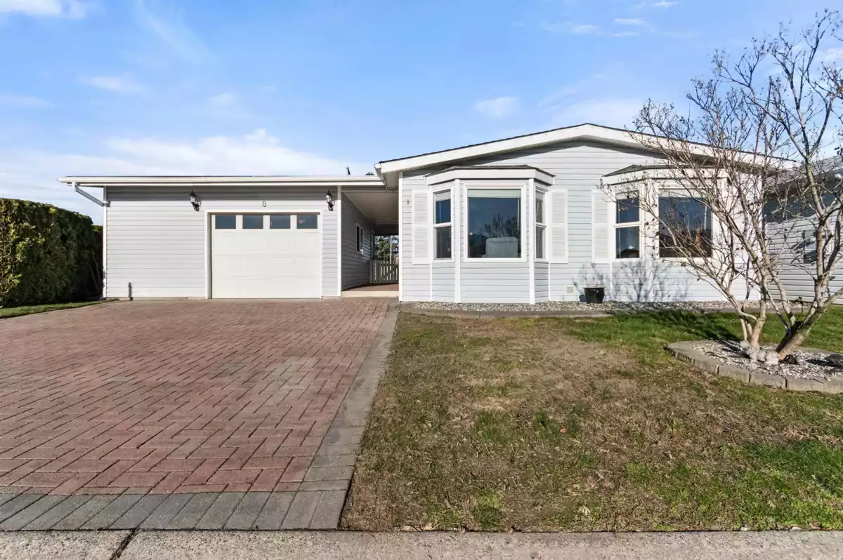 Exterior Rear Photo of 8 45918 Knight Road, Chilliwack, BC