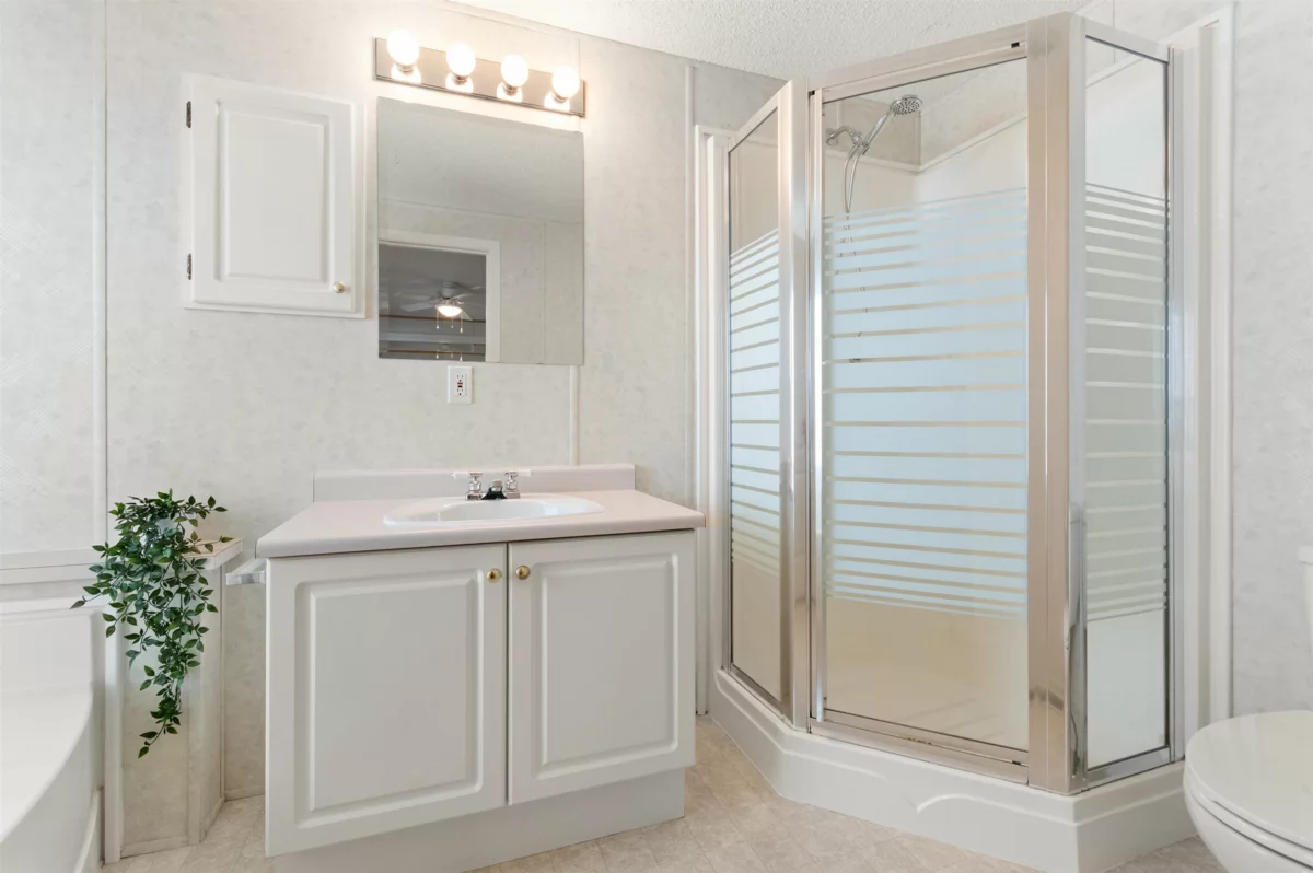 Hallway Photo of 8 45918 Knight Road, Chilliwack, BC