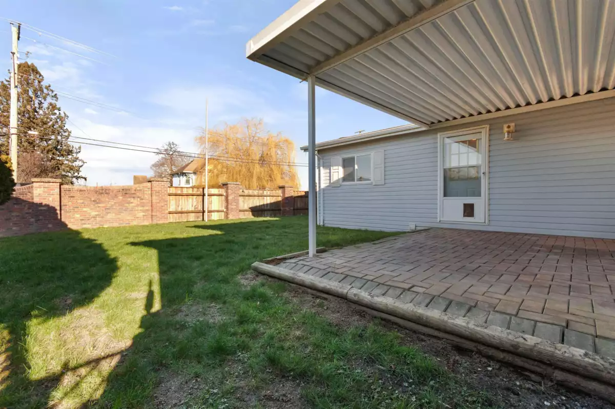 Hot Tub / Spa Photo of 8 45918 Knight Road, Chilliwack, BC