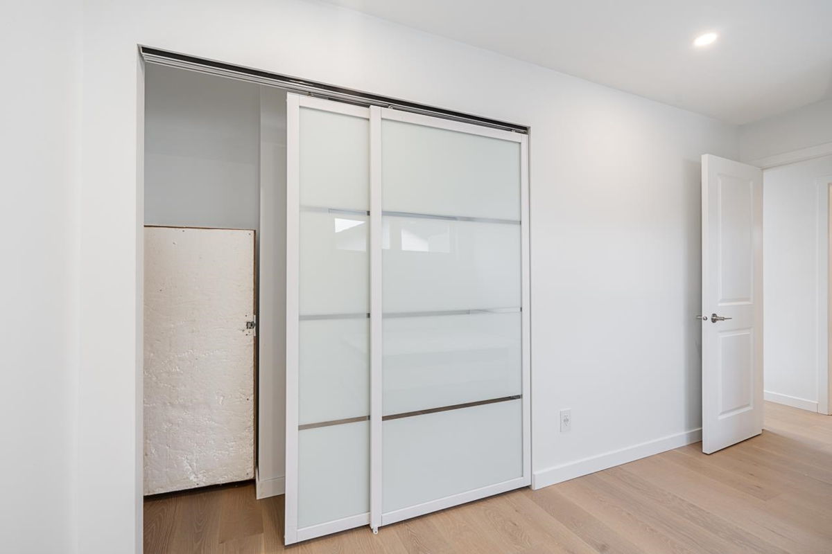 Hallway Photo of 6540 Juniper Drive, Richmond, BC