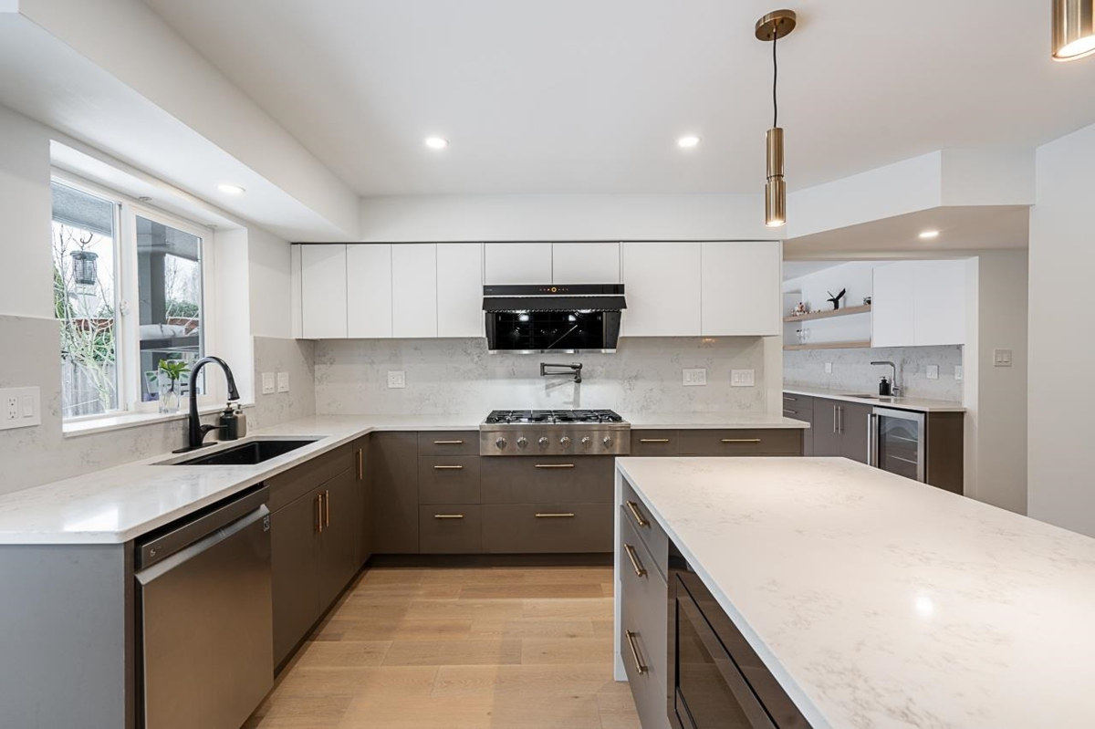 Pantry Photo of 6540 Juniper Drive, Richmond, BC