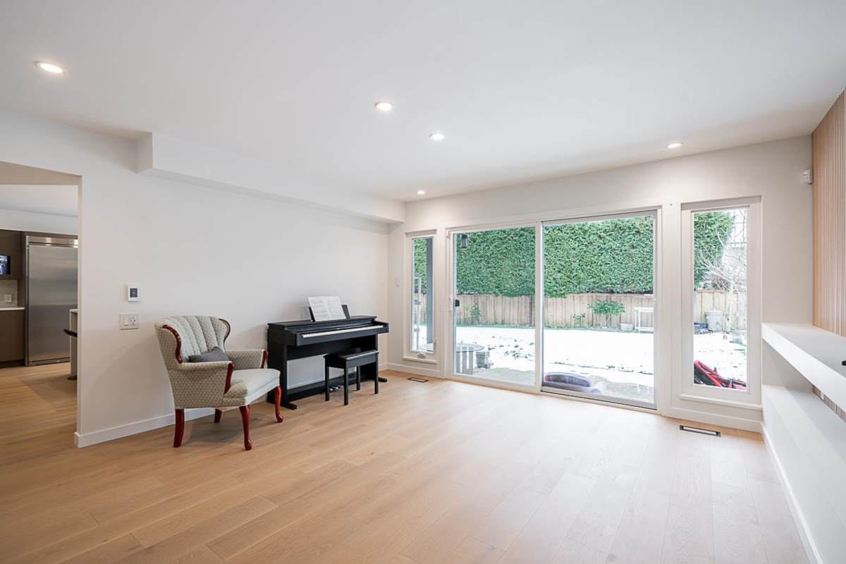 Walk-In Closet Photo of 6540 Juniper Drive, Richmond, BC