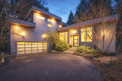 13031 14a Avenue, Surrey, BC, Crescent Bch Ocean Pk. — 5 bed single family residence for sale