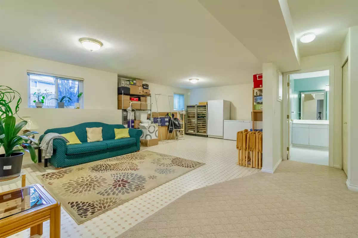 Front Yard Photo of 7470 Almond Place, Burnaby, BC