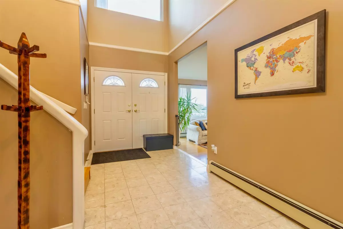 Swimming Pool Photo of 7470 Almond Place, Burnaby, BC