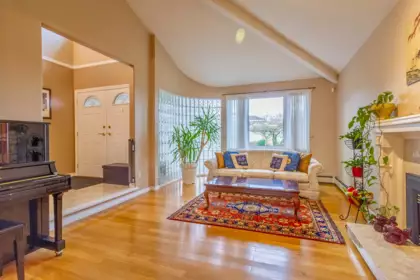7470 Almond Place, Burnaby, BC