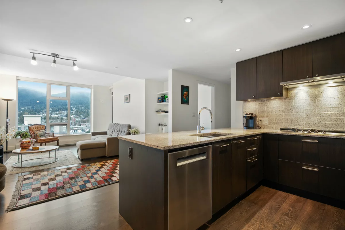 Mudroom Photo of 1608 150 W 15th Street, North Vancouver, BC