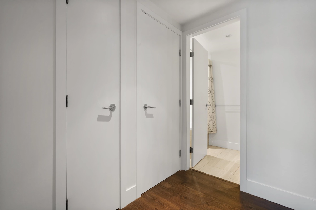 Swimming Pool Photo of 1608 150 W 15th Street, North Vancouver, BC