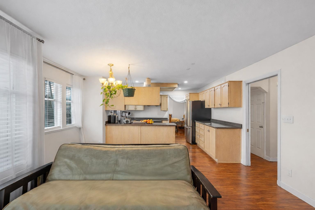 Guest Bathroom Photo of 3154 Kingfisher Drive, Abbotsford, BC