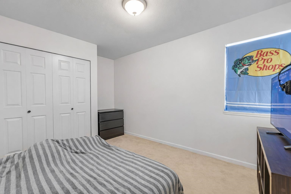 Hallway Photo of 3154 Kingfisher Drive, Abbotsford, BC